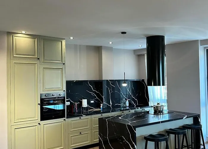 The Boulevard Bliss Apartment *