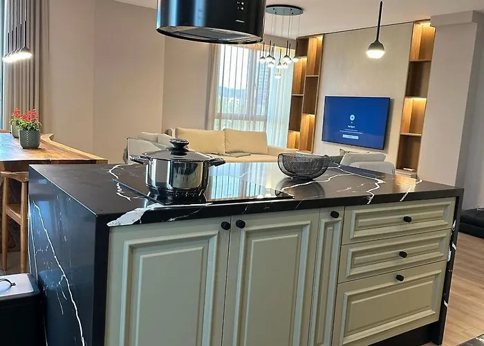 The Boulevard Bliss *