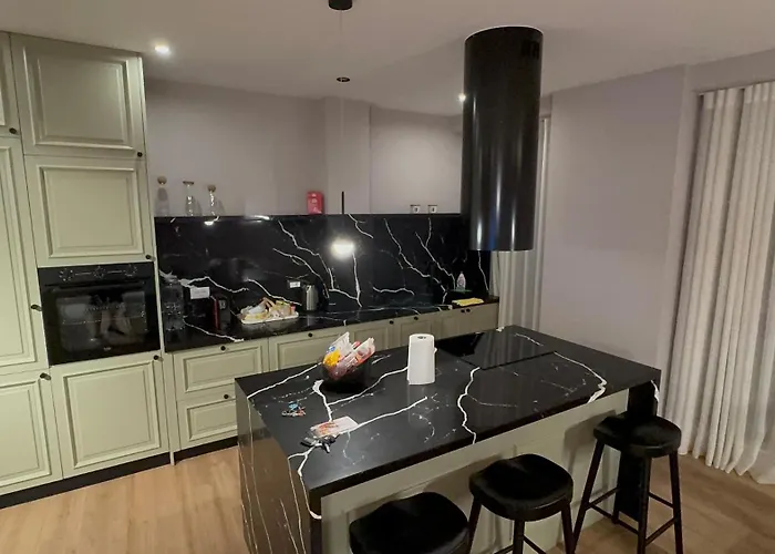 The Boulevard Bliss Apartment *